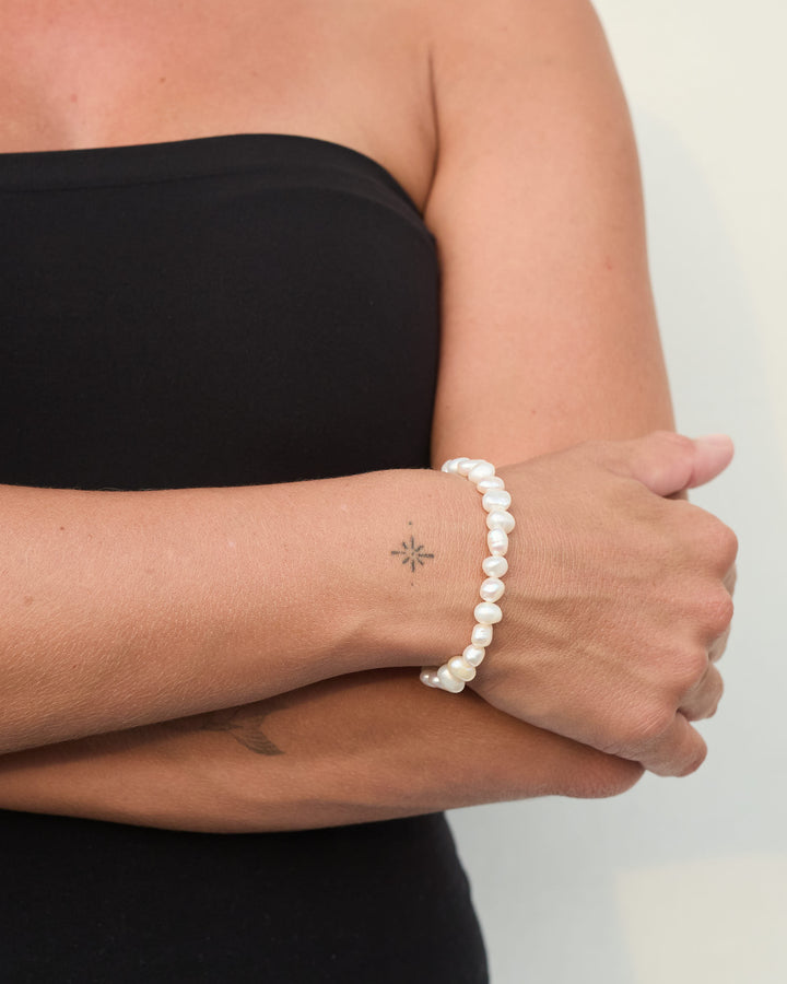 Pure Pearl Bracelet #material_gold
